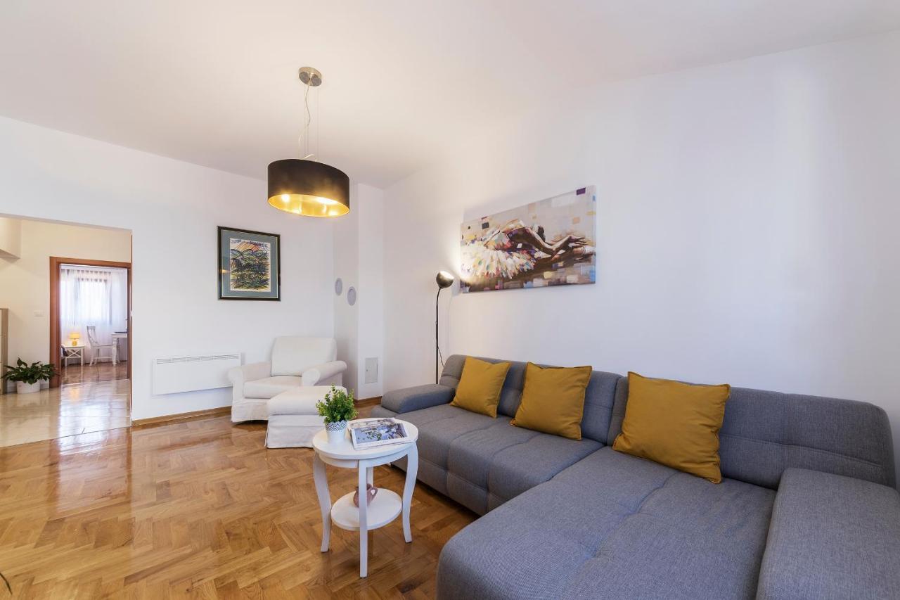 Samanta Apartment
