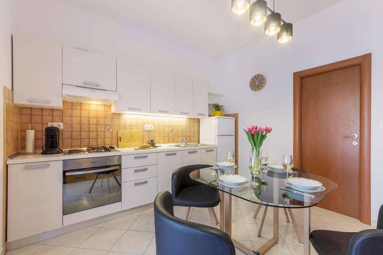 Apartment Samanta *